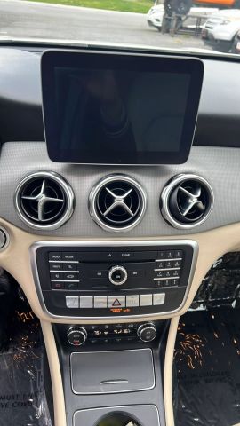 Vehicle image 19 of 41
