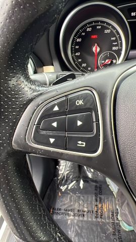 Vehicle image 17 of 41