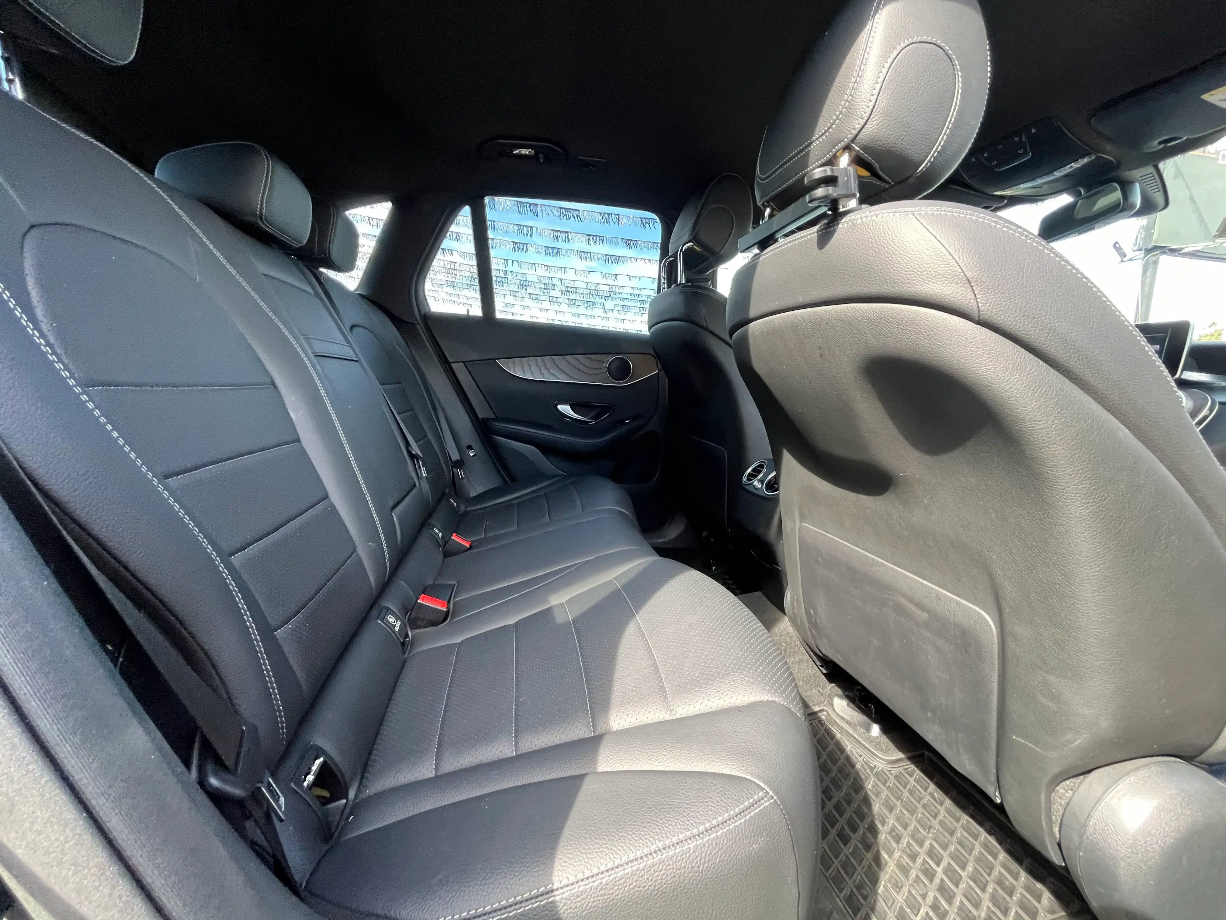 Vehicle image 63 of 70