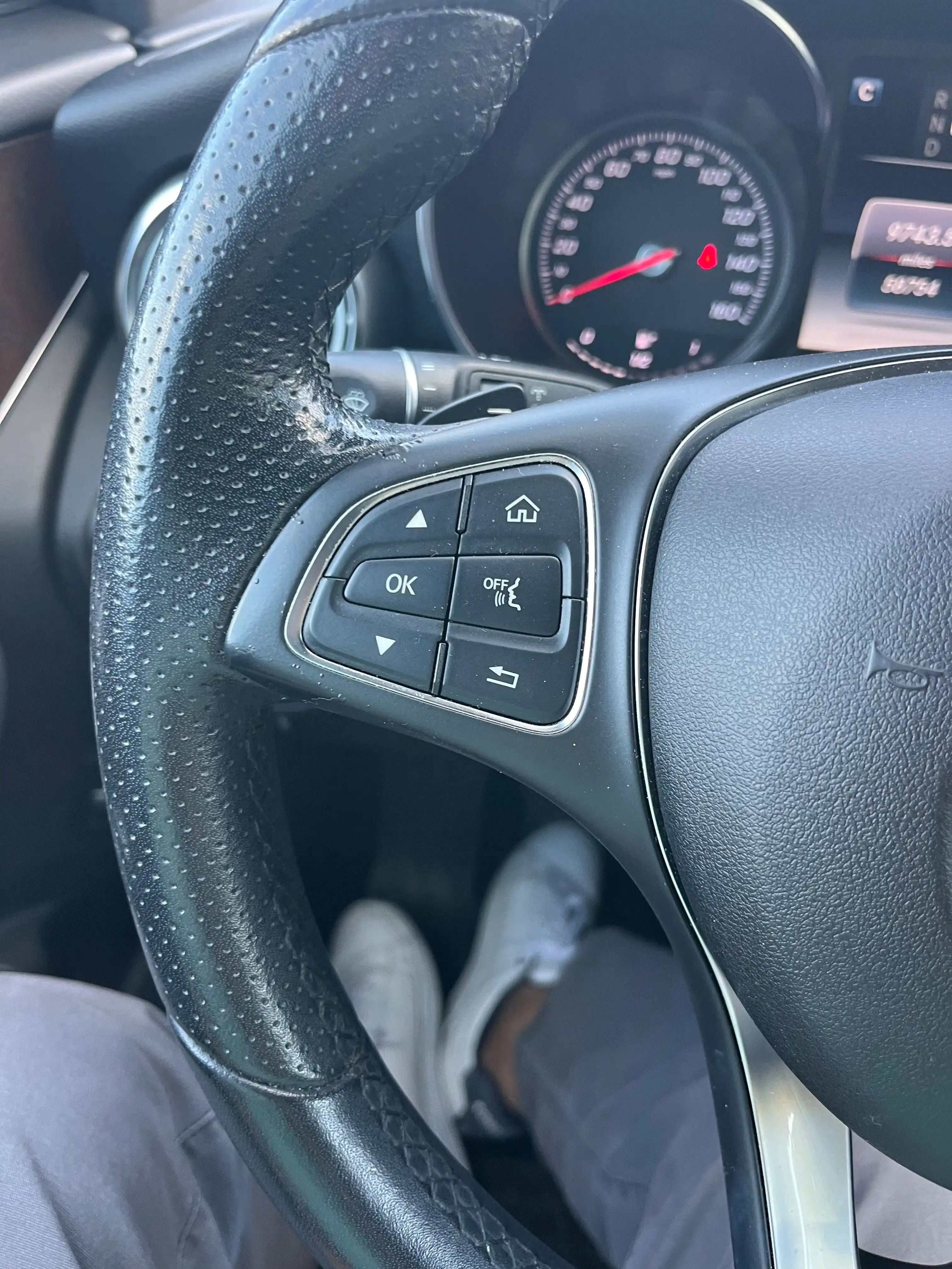 Vehicle image 48 of 70