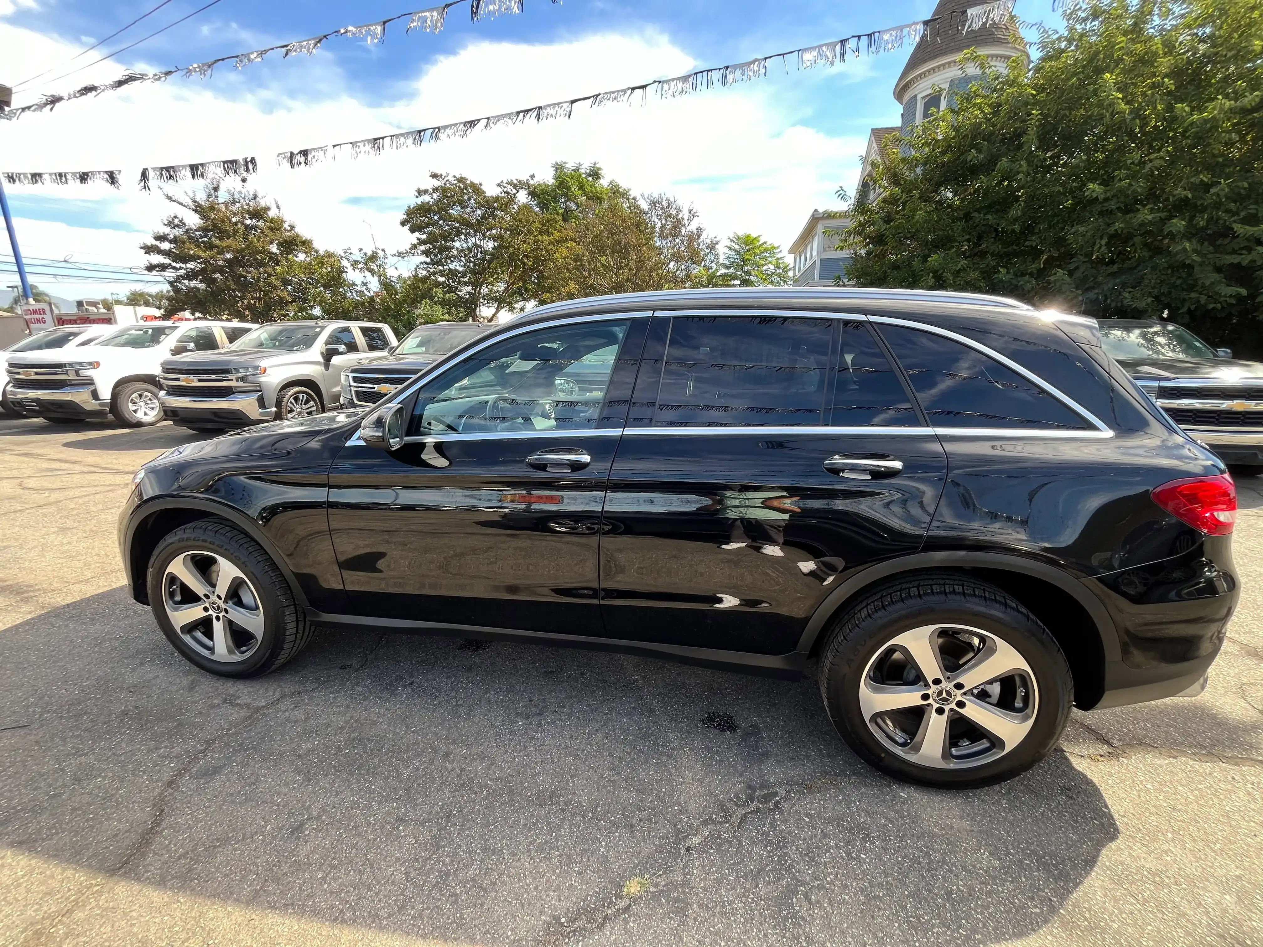 Vehicle image 20 of 70