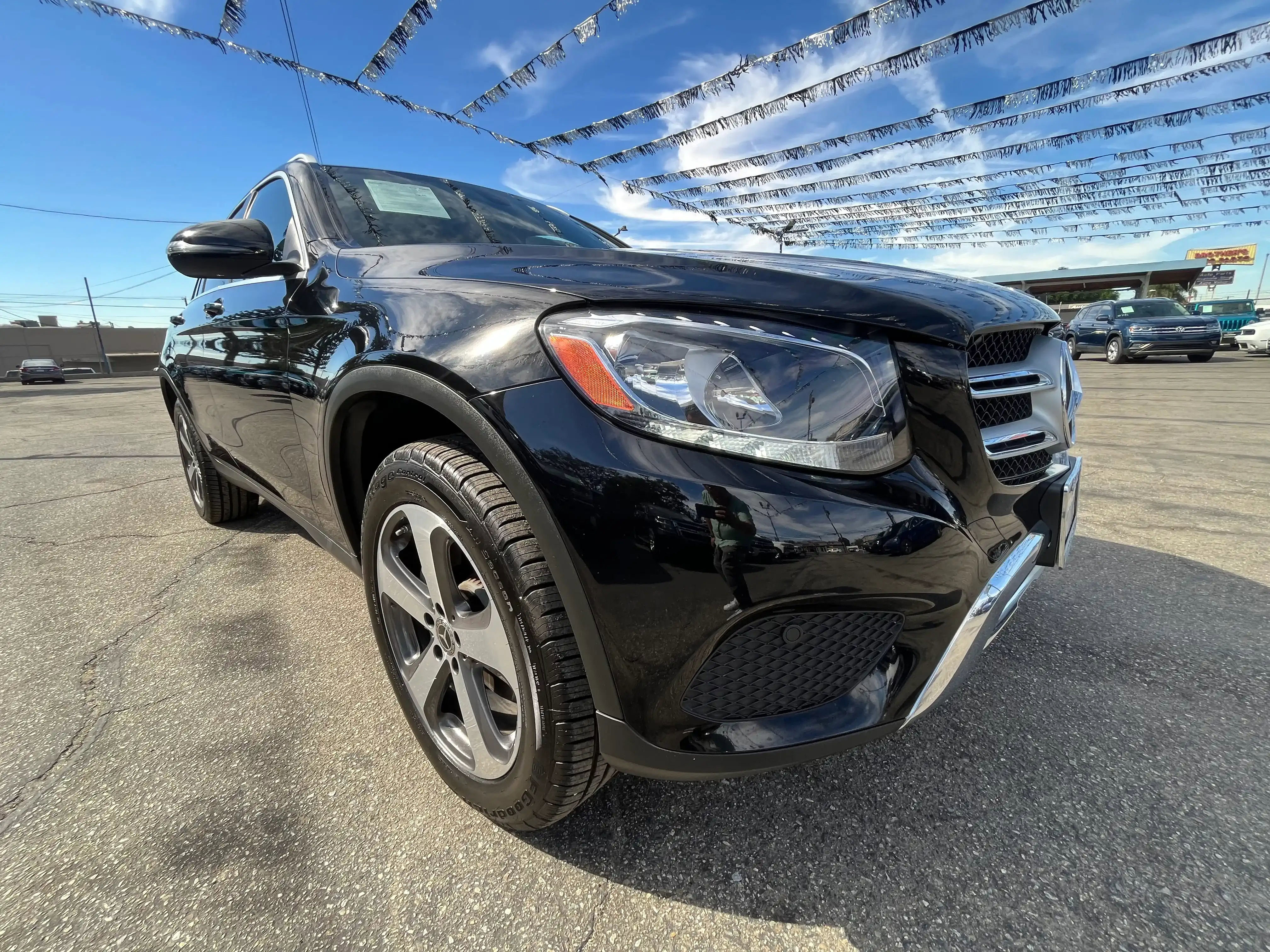 Vehicle image 12 of 70