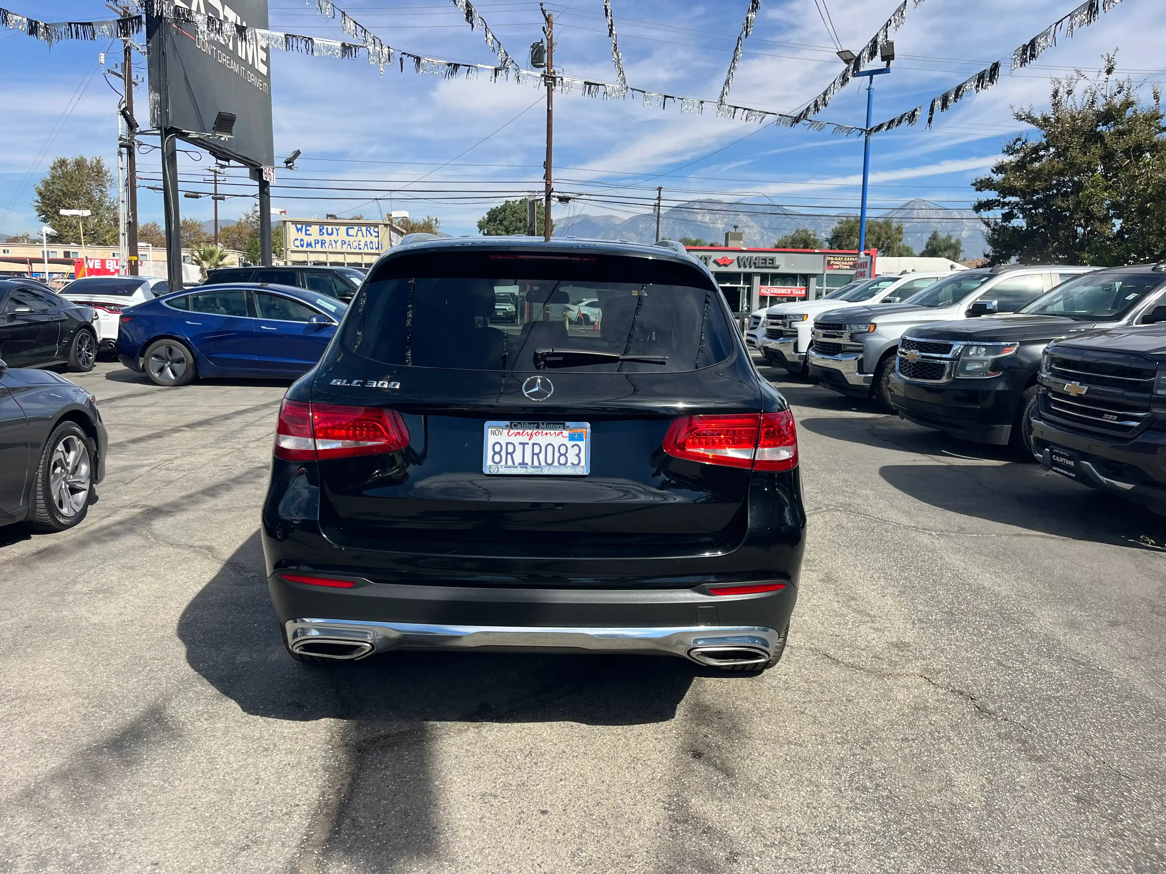 Vehicle image 24 of 70
