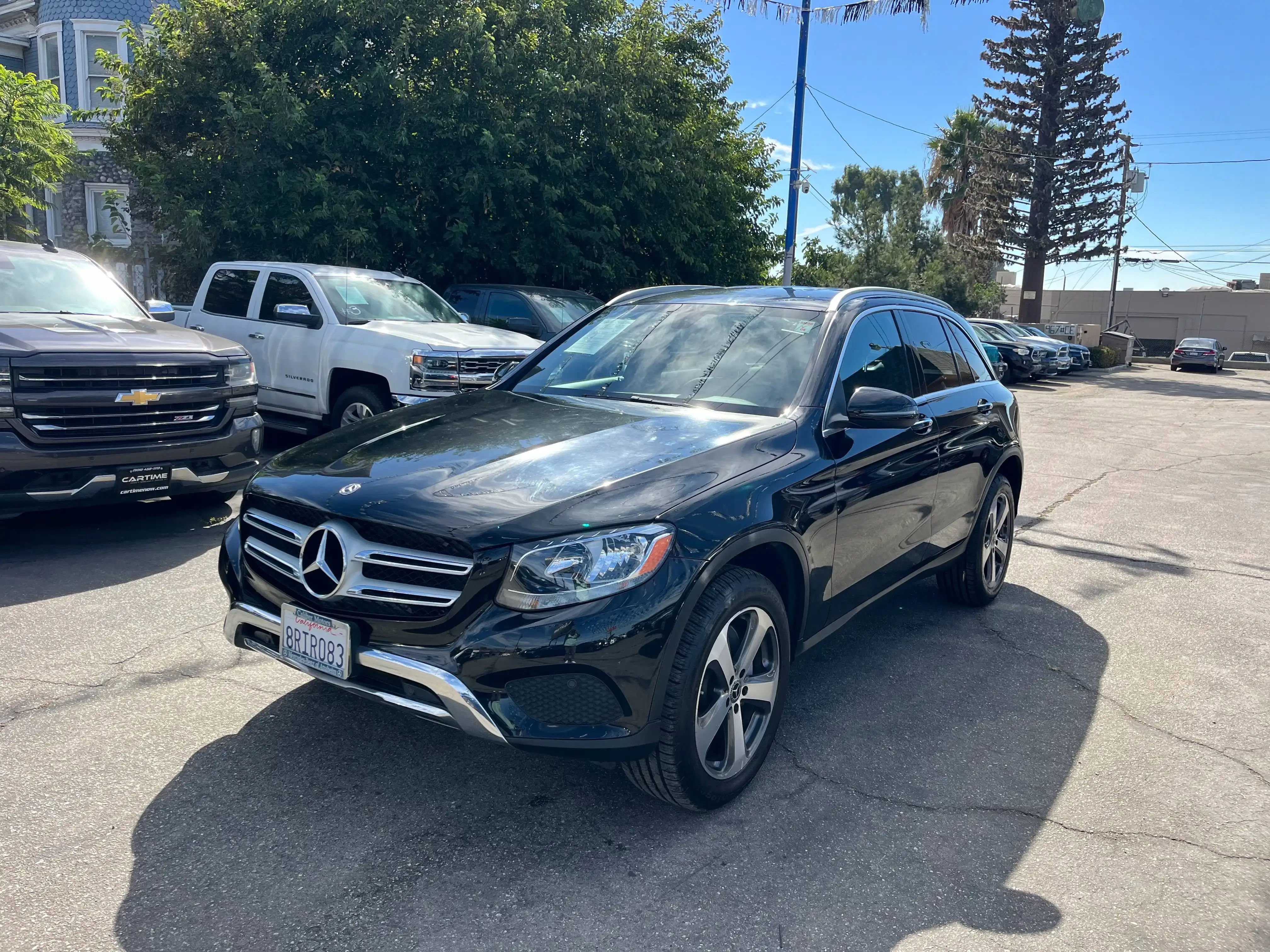 Vehicle image 4 of 70