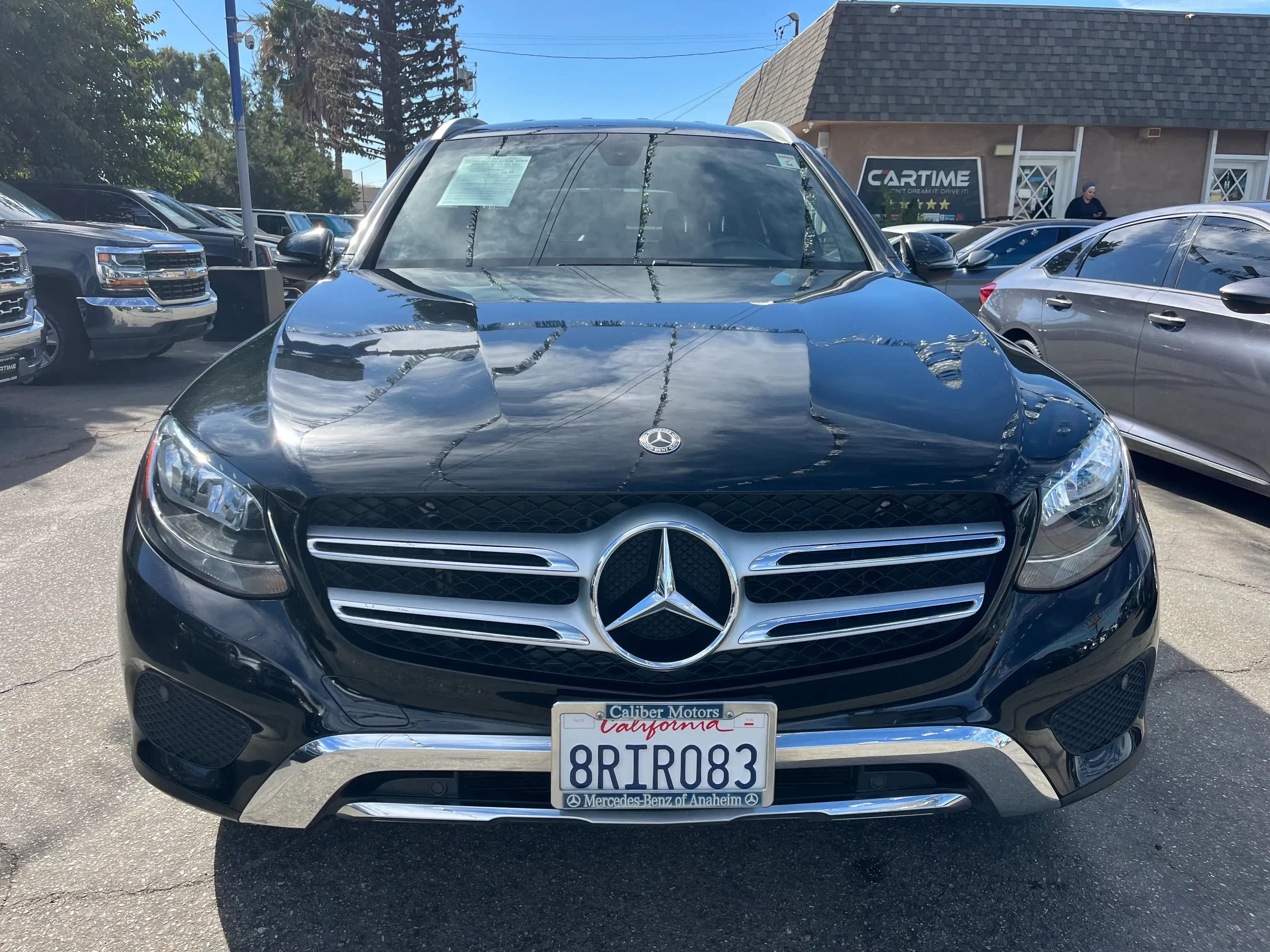 Vehicle image 8 of 70