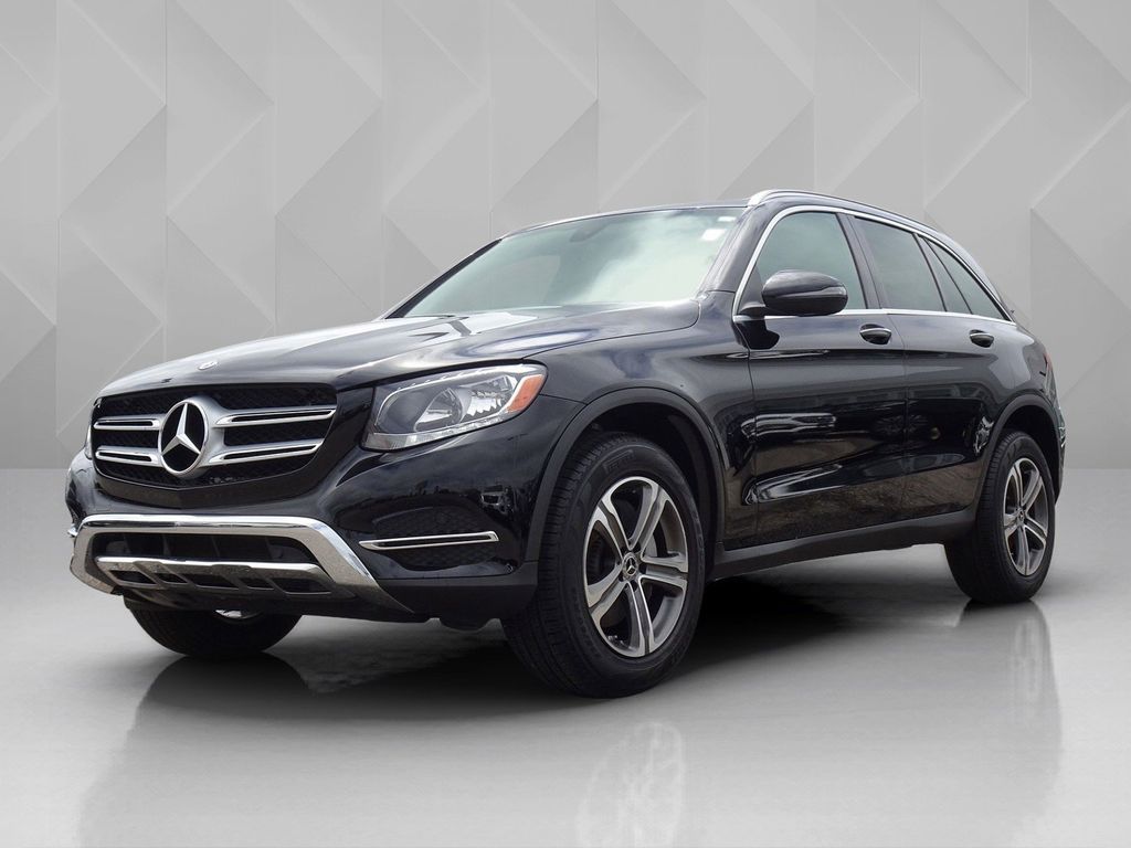 2018 Mercedes-Benz GLC 300 Image 1 of 27