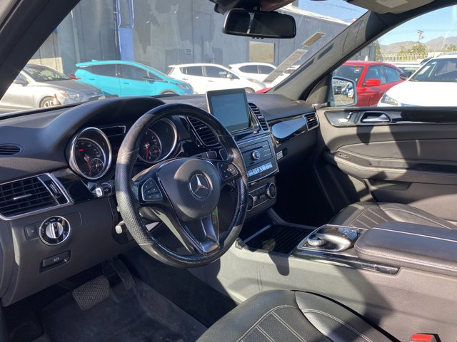 Vehicle image 15 of 25