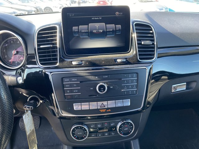 Vehicle image 12 of 25