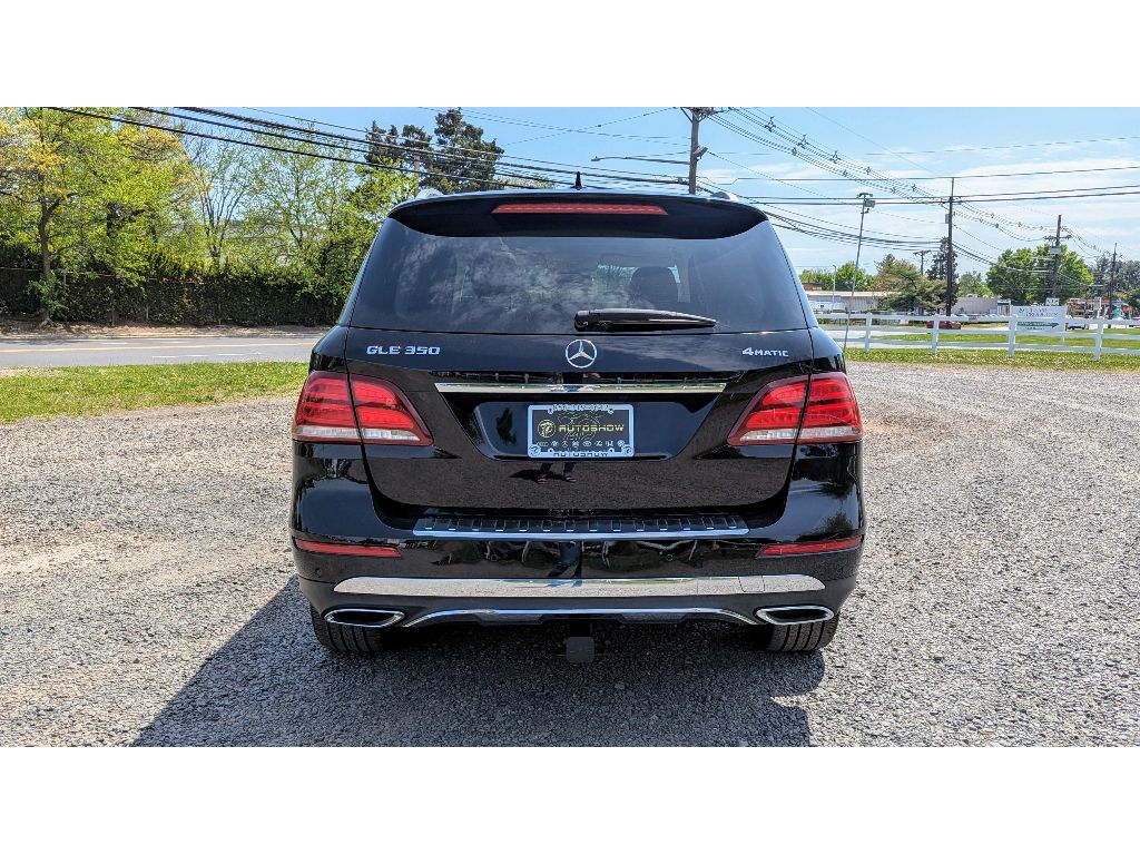 Vehicle image 6 of 30