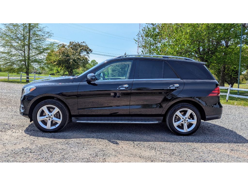 Vehicle image 8 of 30