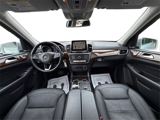 Vehicle image 20 of 38