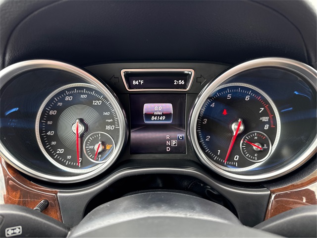 Vehicle image 21 of 38