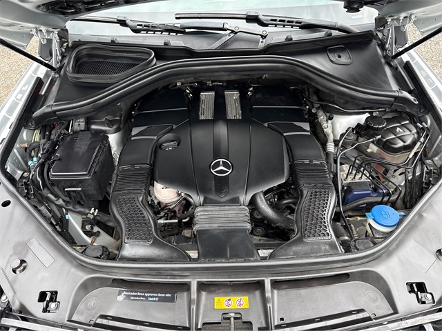 Vehicle image 9 of 38