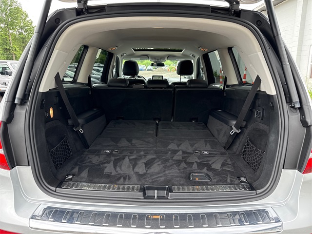 Vehicle image 12 of 38