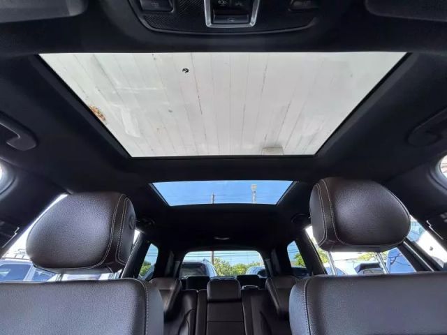 Vehicle image 22 of 50