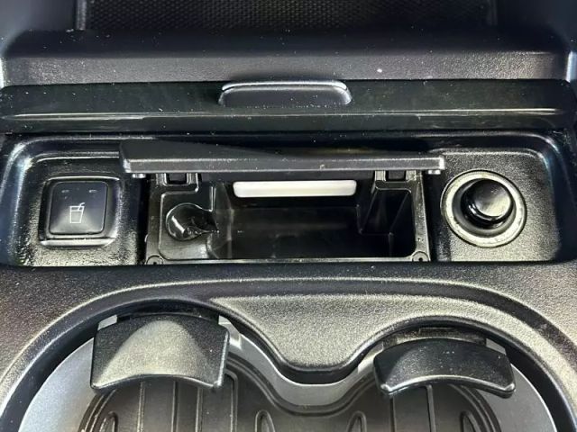 Vehicle image 42 of 50