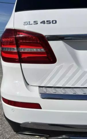 Vehicle image 43 of 50
