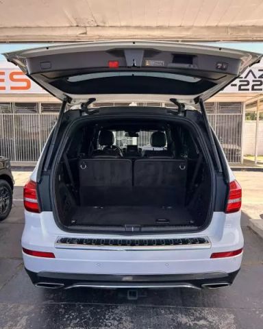 Vehicle image 11 of 50