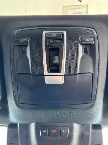 Vehicle image 46 of 50