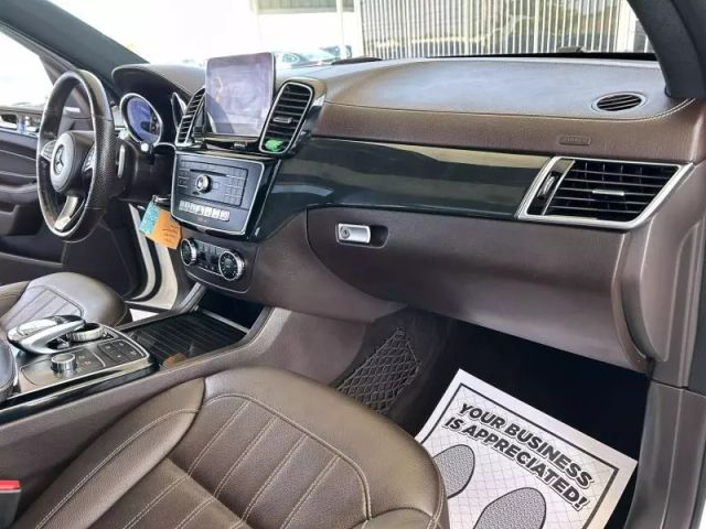 Vehicle image 20 of 50