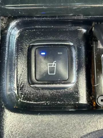 Vehicle image 45 of 50
