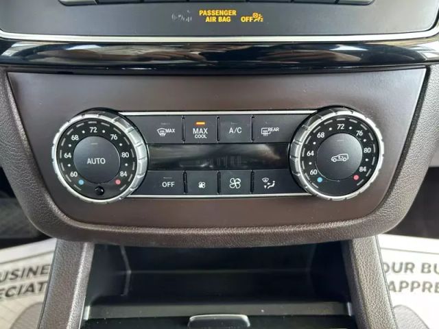 Vehicle image 29 of 50
