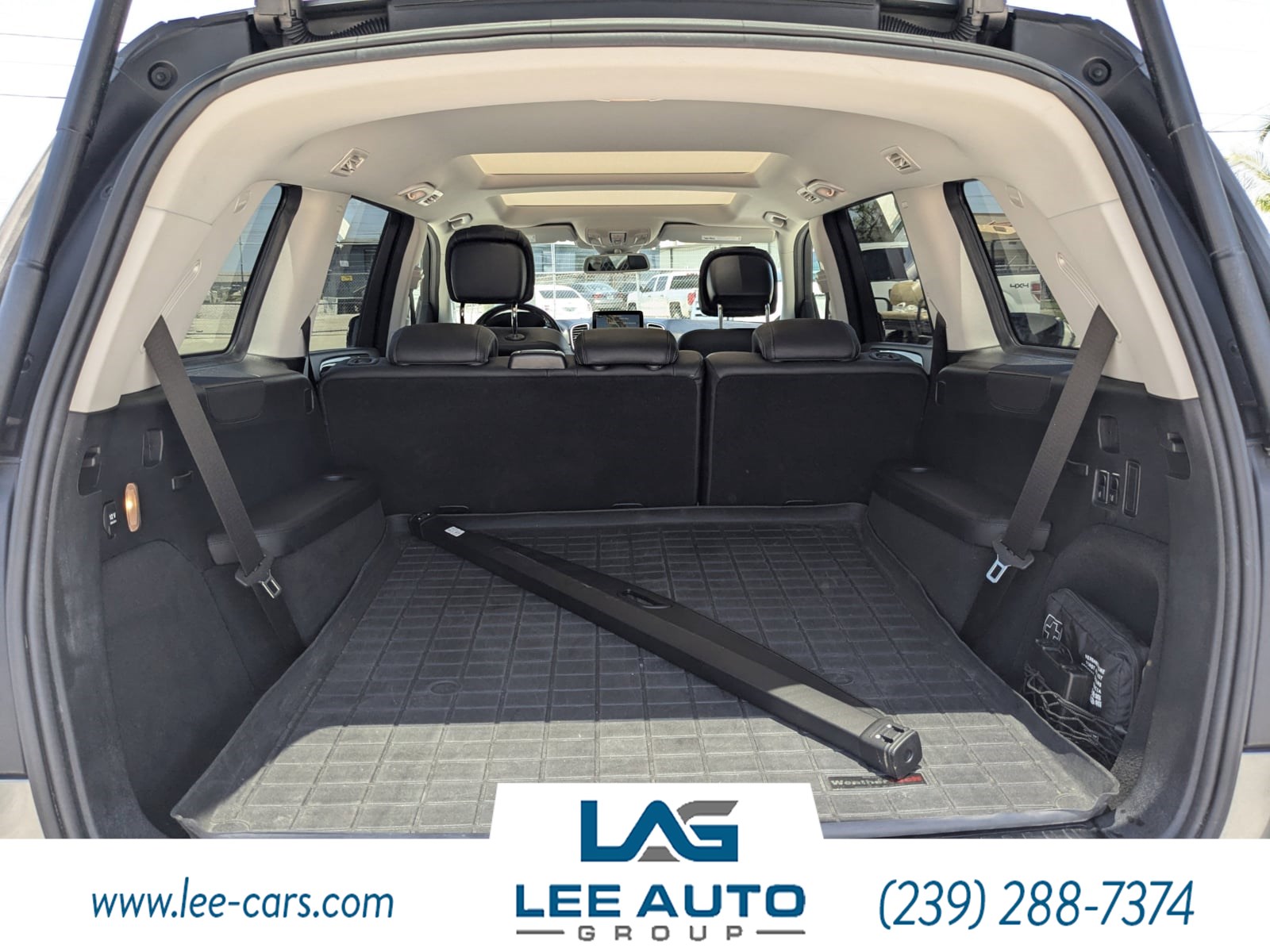 Vehicle image 14 of 30