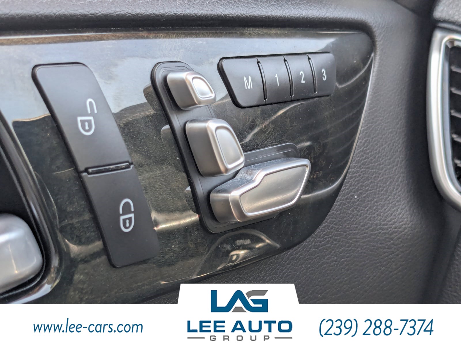 Vehicle image 20 of 30