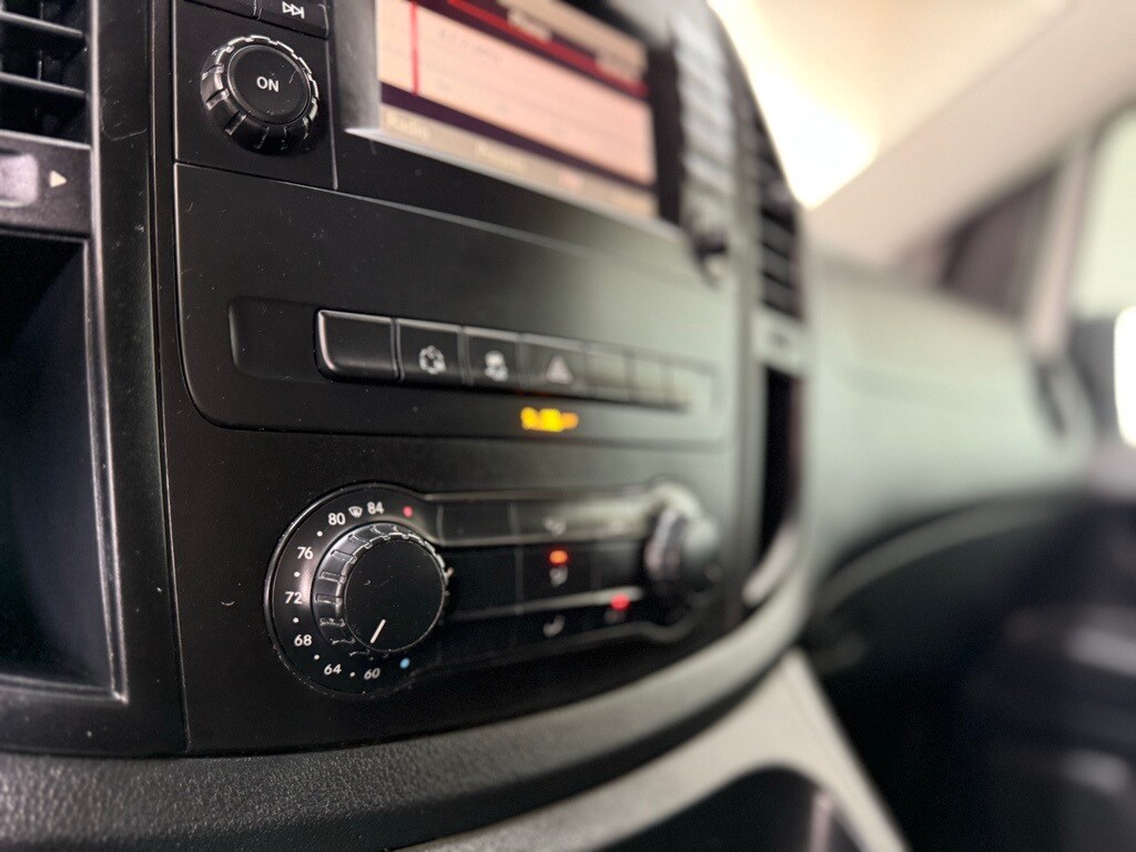 Vehicle image 36 of 50
