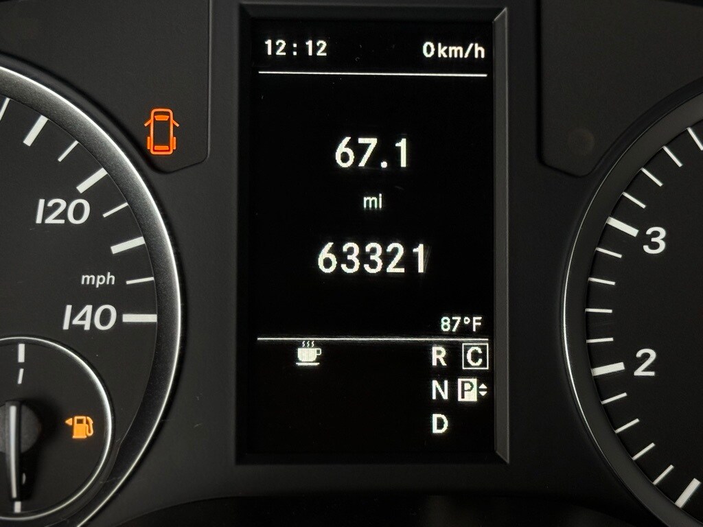 Vehicle image 31 of 50