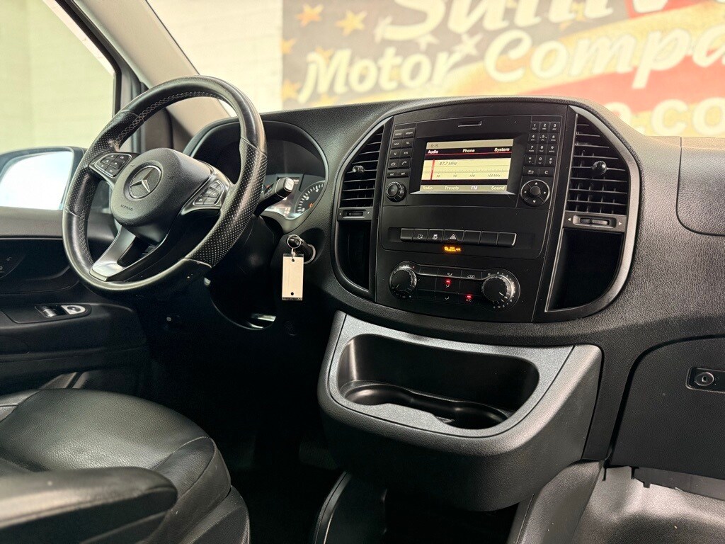 Vehicle image 48 of 50