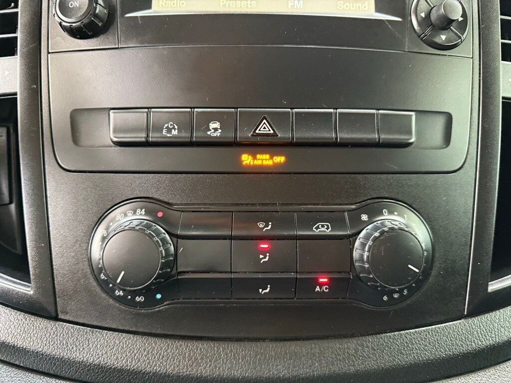 Vehicle image 40 of 50