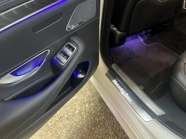 Vehicle image 27 of 36
