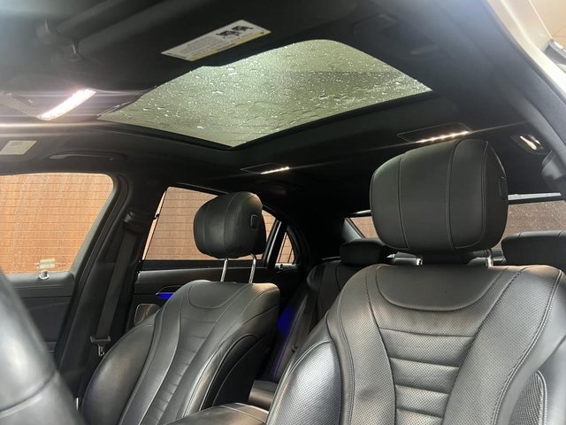 Vehicle image 21 of 36