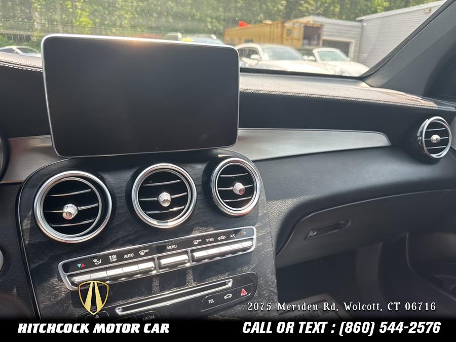 Vehicle image 28 of 62