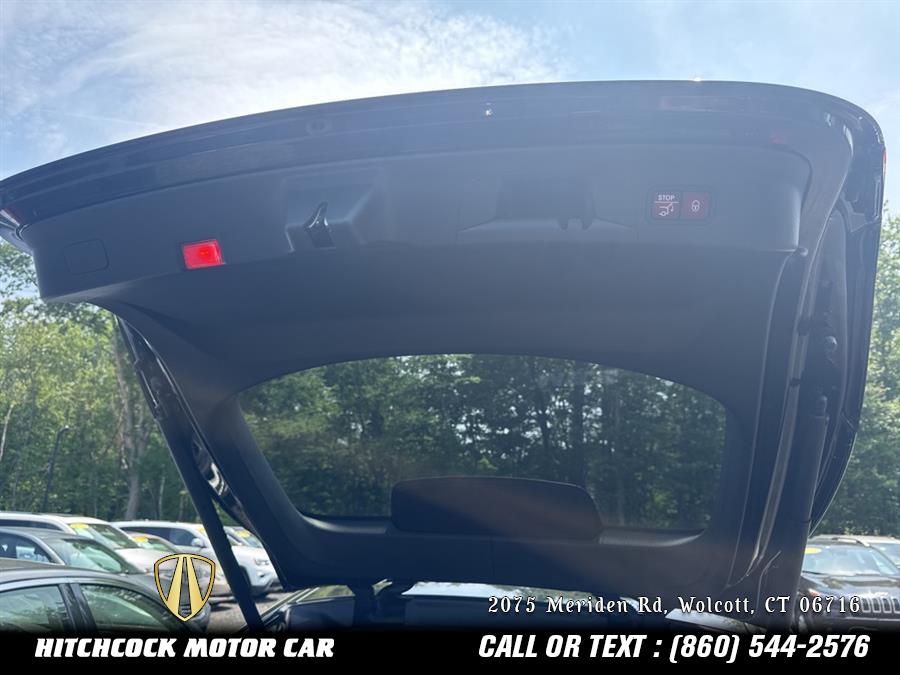 Vehicle image 42 of 62