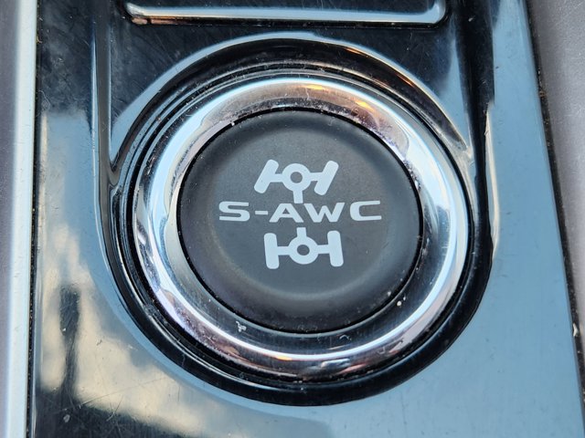 Vehicle image 16 of 22