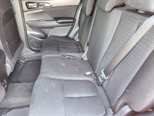 Vehicle image 19 of 22