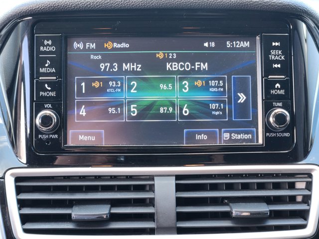 Vehicle image 12 of 22