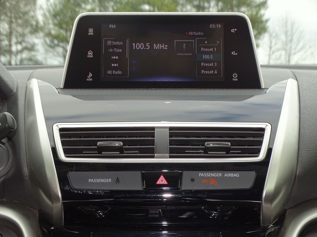 Vehicle image 22 of 43
