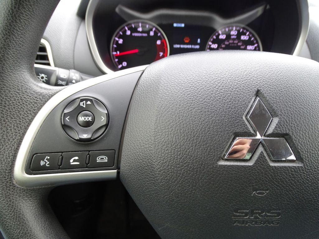 Vehicle image 17 of 43