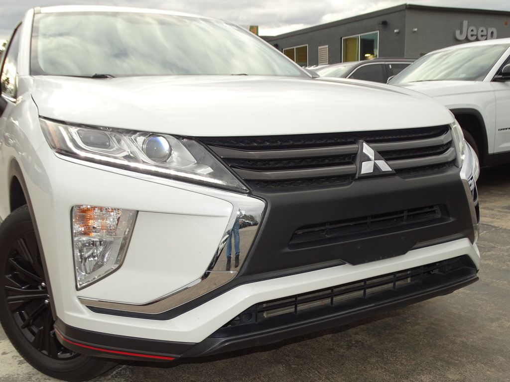 Vehicle image 37 of 43