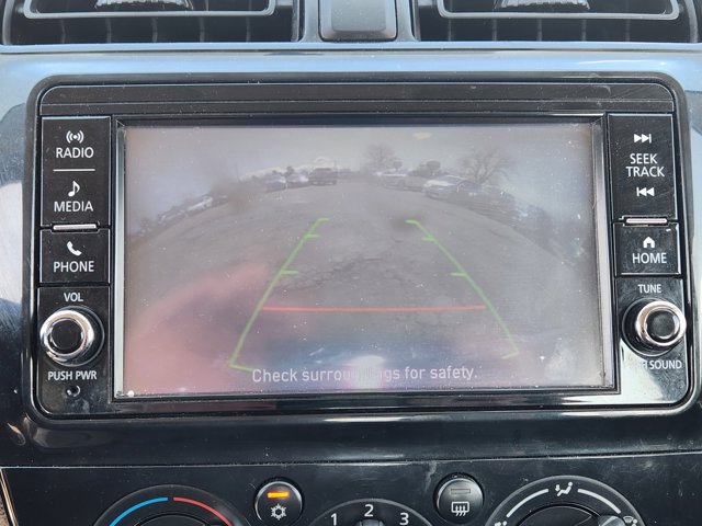 Vehicle image 13 of 21