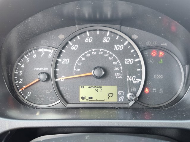 Vehicle image 11 of 21