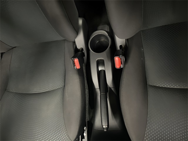 Vehicle image 16 of 26