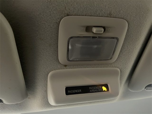 Vehicle image 24 of 26