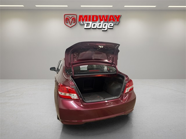 Vehicle image 7 of 26
