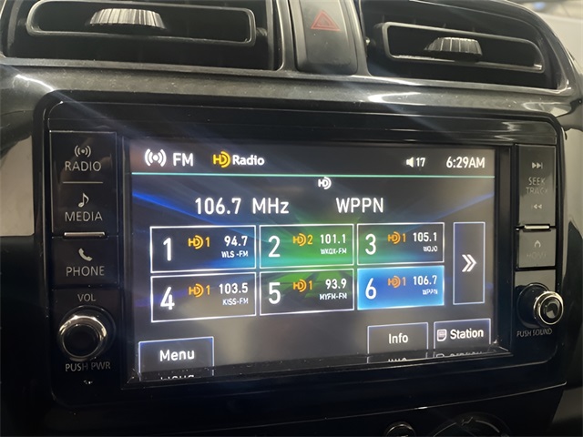 Vehicle image 20 of 26
