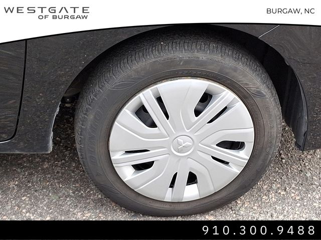 Vehicle image 8 of 31