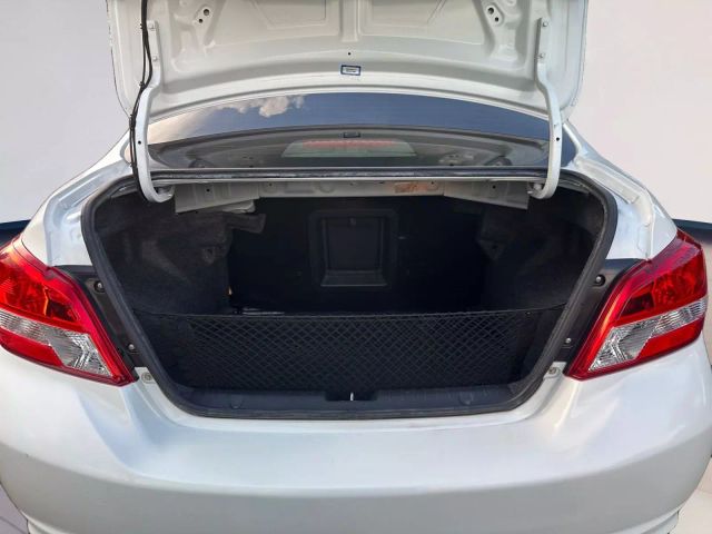 Vehicle image 19 of 24